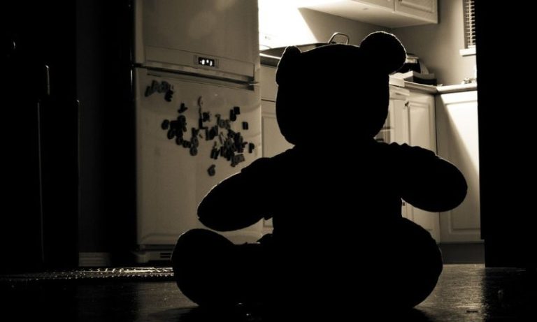 Justiça retira de casa 923 crianças e adolescentes