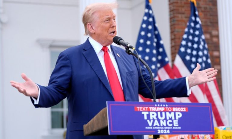 Em nova fala racista, Trump diz que imigrantes levam ‘genes ruins’ aos EUA