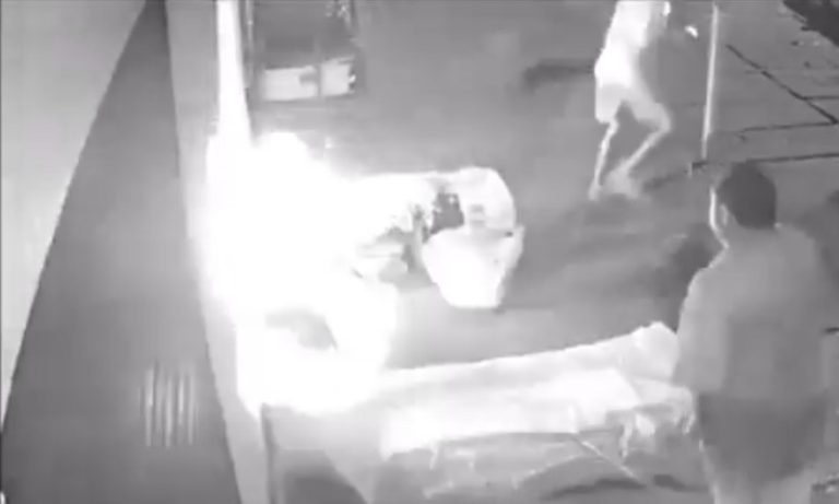 VÍDEO | Homem tenta atear fogo em moradores de rua em Botafogo, no RJ