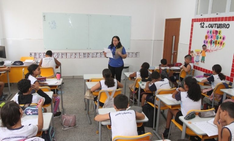 Vagas para estudar com bolsa de 100% em escola particular do ES. Confira