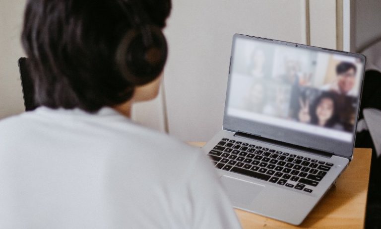 Veja lista de aulões gratuitos online para revisar o conteúdo do Enem 2024