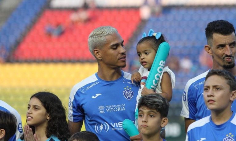 Alvianil fecha elenco para o início da pré-temporada