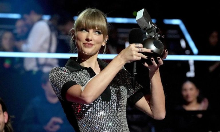 Anitta fica de mãos vazias e Taylor Swift é destaque no MTV EMA 2024