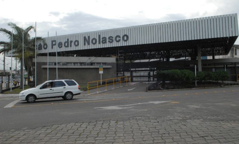 Casal é preso em estação ferroviária de Cariacica