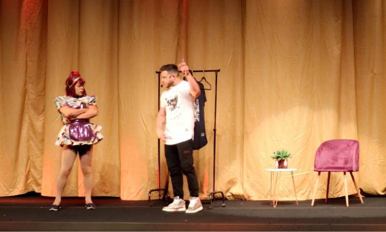 Cinderela e Flávio Andradde retornam com o show de comédia “Toda cidade tem”