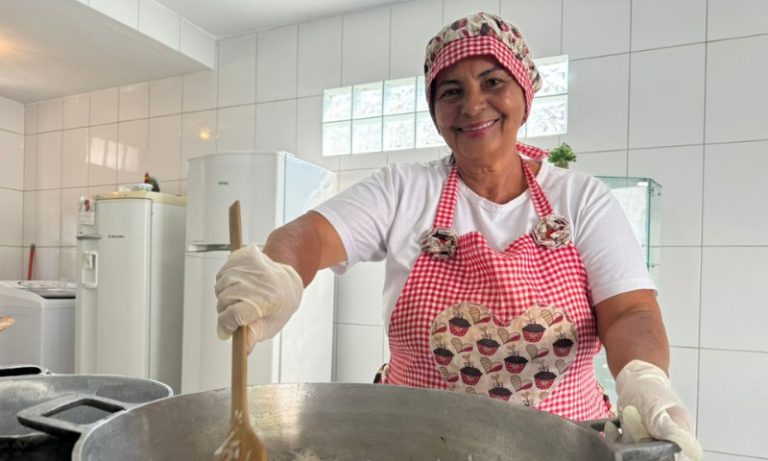 Cocada muda a vida de famílias no litoral Sul do ES. Conheça histórias