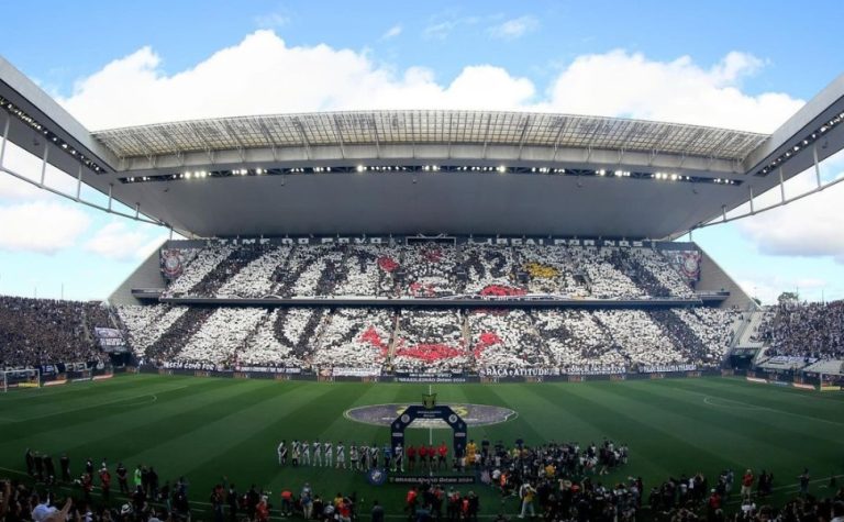 Corinthians enfrenta Criciúma. Pode terminar com abertura de G-8 no Brasileirão