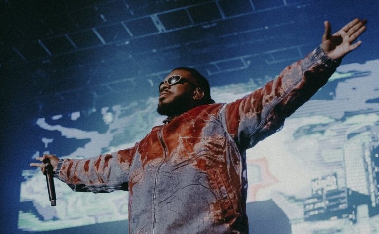 Fim de semana: shows de rap e música romântica