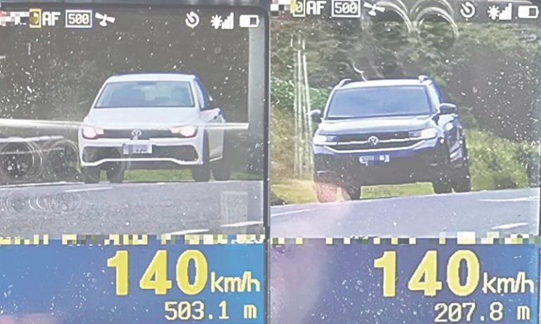 Flagrantes de carros a até 140 km/h na volta do feriado