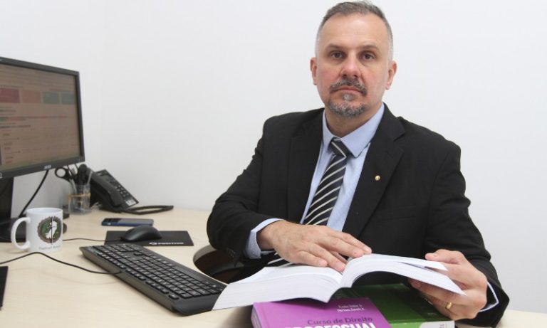 Mais de 600 mil no ES têm contas atrasadas com financeiras