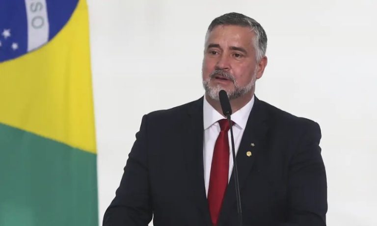 Ministro da Secom defende mudar escala 6×1 no trabalho: ‘Terá sempre nosso apoio’