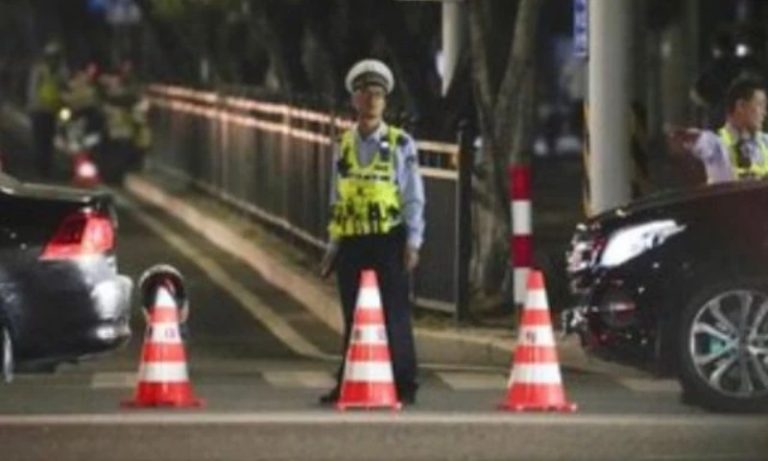 Motorista avança contra grupo de pessoas na China e deixa ao menos 35 mortos