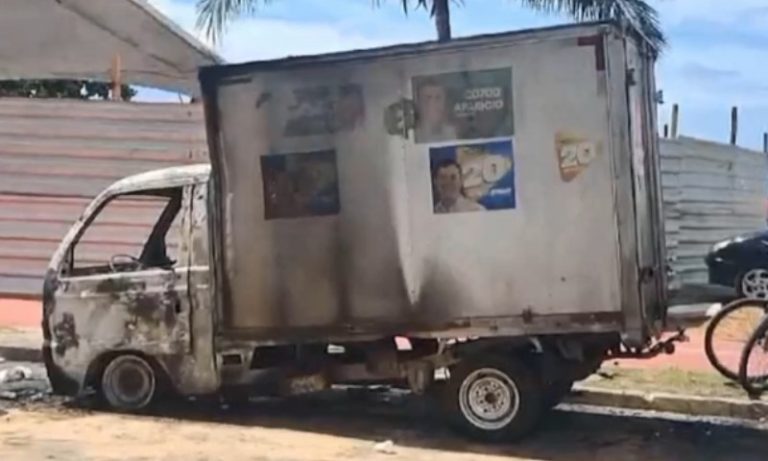 Mulher é presa suspeita de incendiar caminhão da ex na Praia da Costa
