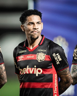 Sport perde de virada para o Operário (PR) por 2×1 e vê o acesso ameaçado