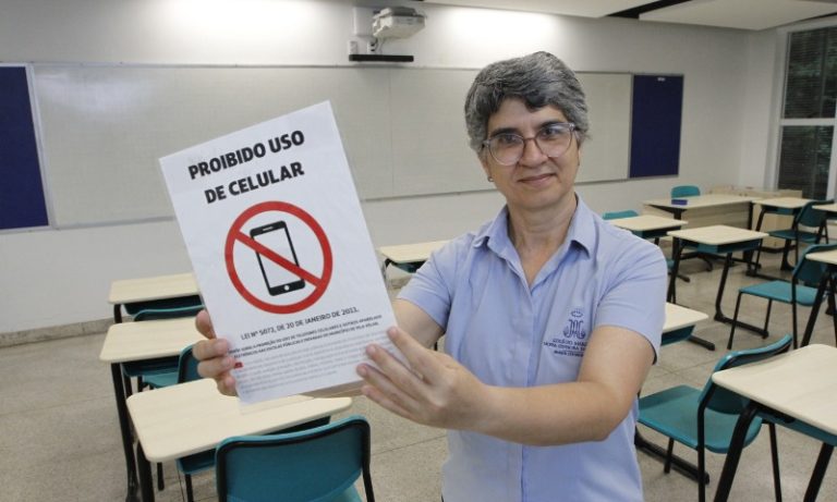 Tire dúvidas sobre projeto que proíbe uso de celular nas escolas