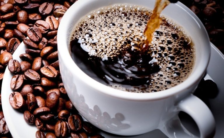 Brasileiros consomem mais café do que feijão