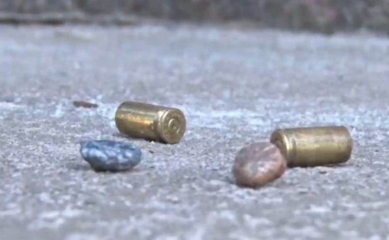Homem é baleado em bar durante ataque de criminosos em Vila Velha