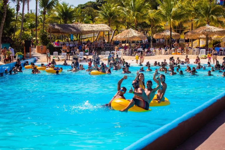Mais de 25 atrações em parque