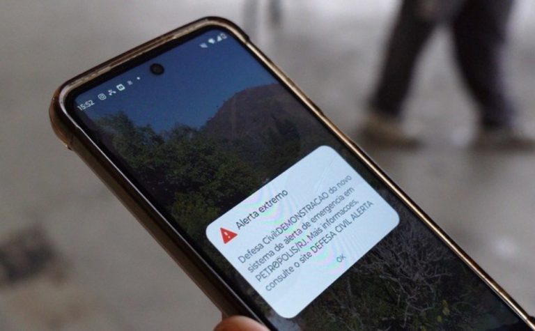 Moradores do ES passam a receber alertas de emergência pelo celular