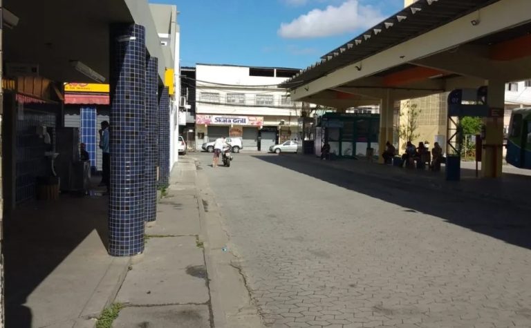 Mulher é presa após esfaquear passageira dentro de terminal em Vila Velha