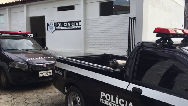 Polícia prende dois suspeitos de roubo em loja de celular em São Mateus