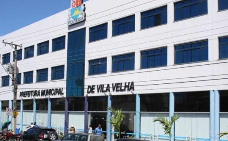 Prefeito anuncia abono de R$ 1 mil para servidores de Vila Velha