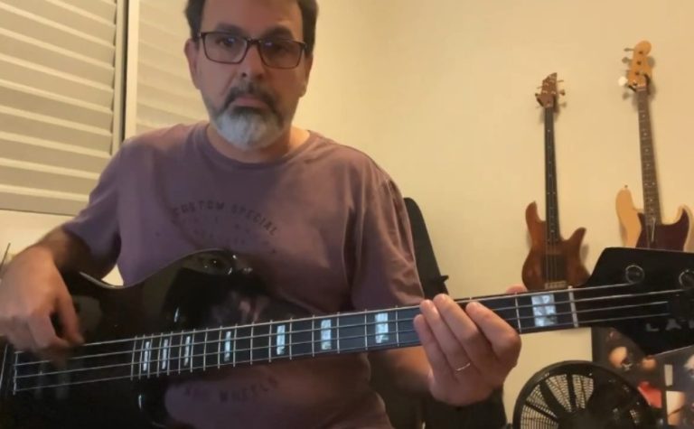 Renato Tommaso, baixista do Jota Quest, morre aos 54 anos