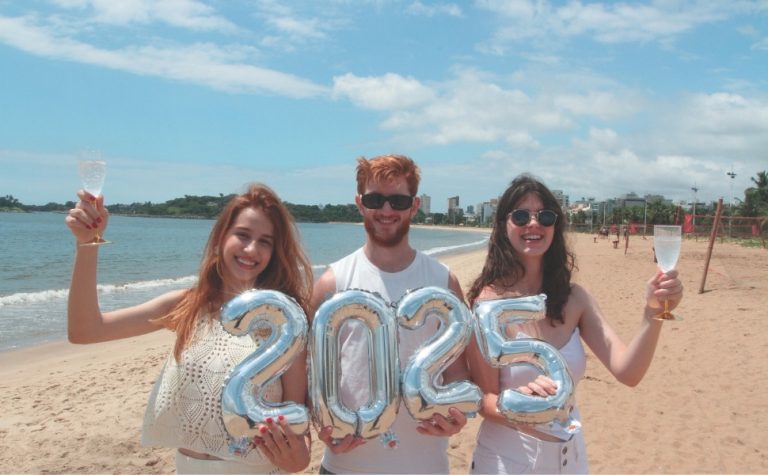 Réveillon 2025: queima de fogos de até 15 minutos no ES