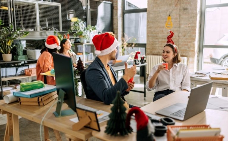 Vai trabalhar no Natal e no Ano-Novo? Confira os direitos trabalhistas