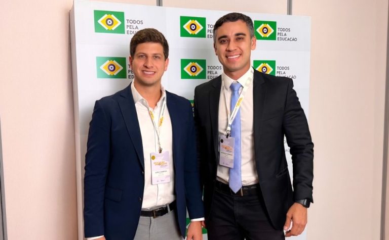 Weverson Meireles e João Campos debatem educação durante encontro em Brasília