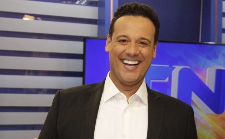 Douglas Camargo à frente do Brasil Urgente ES
