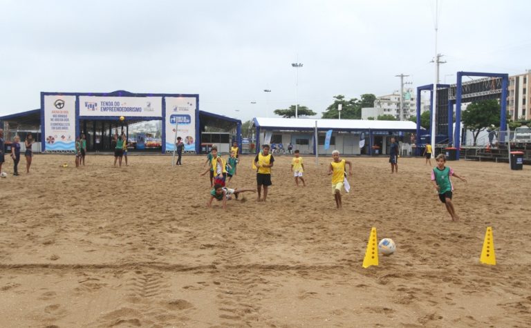 10 horas de diversão por dia na arena de Camburi