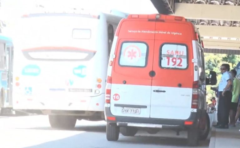 Acidente entre três ônibus deixa cinco feridos no Terminal de Laranjeiras