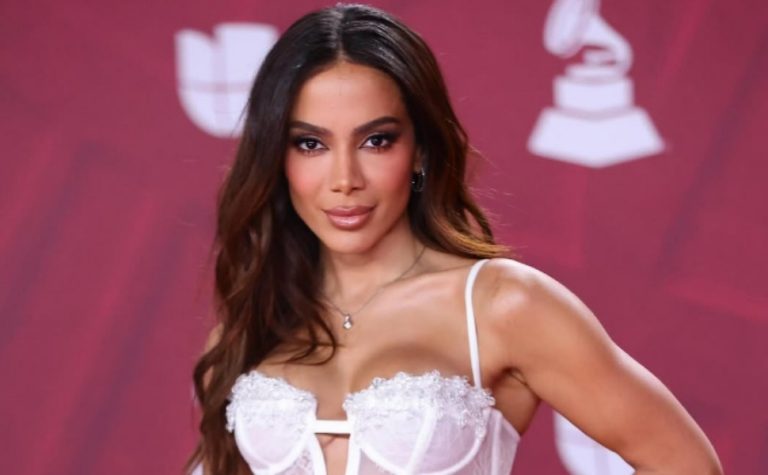 Anitta confirma trio sem corda no Carnaval de Salvador