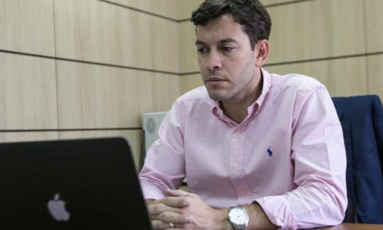 Arnaldinho veta pela segunda vez aumento de salário de prefeito e secretários