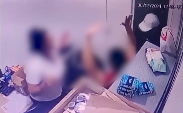 Bandidos invadem farmácia e roubam celular e R$ 7 mil em Vila Velha