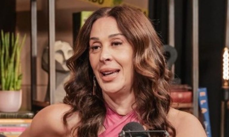 Claudia Raia diz que desejo sexual permanece alto e conta ter 17 vibradores