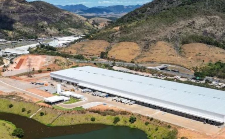 Complexo logístico está lotado e inicia novas obras em Viana