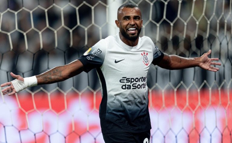 Corinthians iguala recorde de vitórias que só equipe de Luxemburgo conseguiu