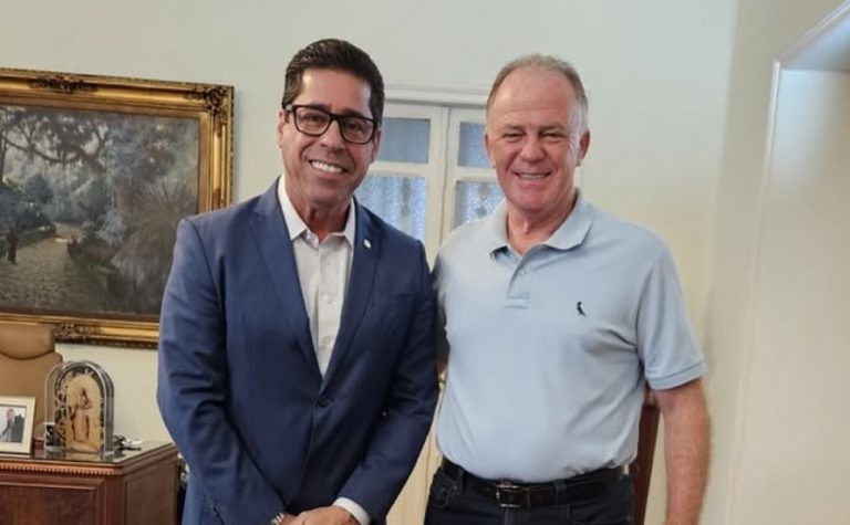 É oficial: dada largada à presidência da Assembleia