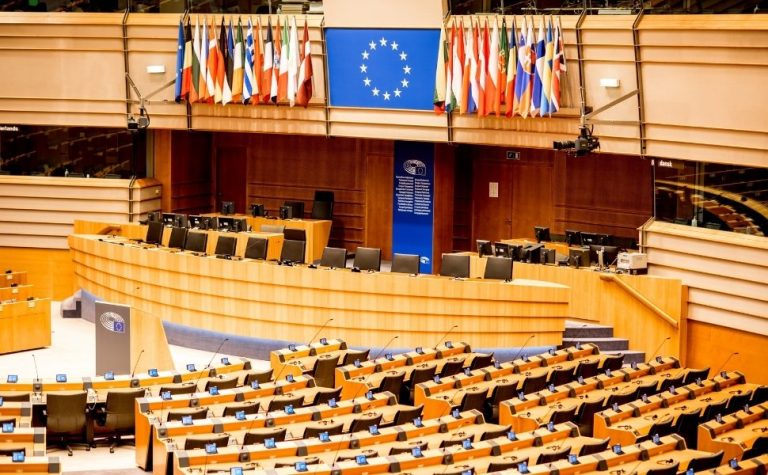Europa acusa China de bloquear injustamente empresas da União Europeia