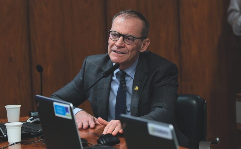 Fabiano Contarato deve comandar a Comissão de Meio Ambiente