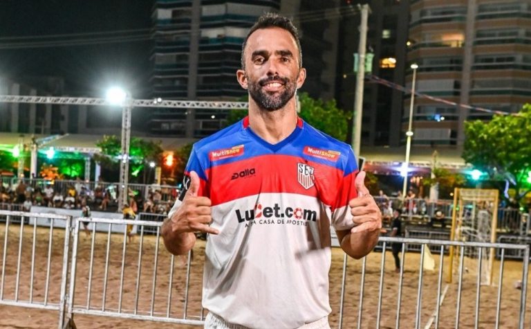 Futebol de Areia: Seleção de Vitória enfrenta o Flamengo