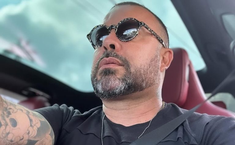 Influenciador morre após anestesia para fazer tatuagem em SC