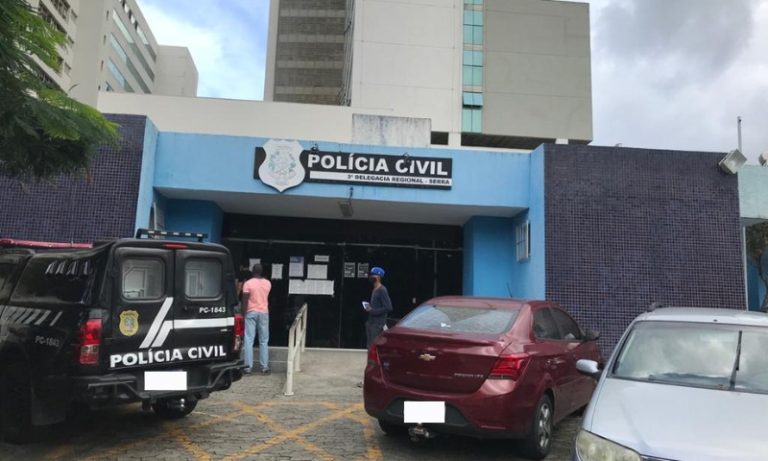 Jovem é preso suspeito de estrangular e esfaquear namorada até a morte na Serra
