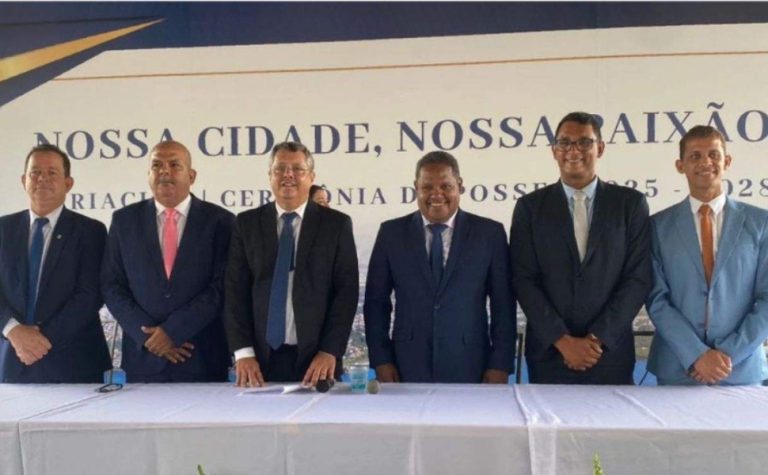 Lelo é reeleito para presidir a Câmara de Cariacica com 18 de 19 votos