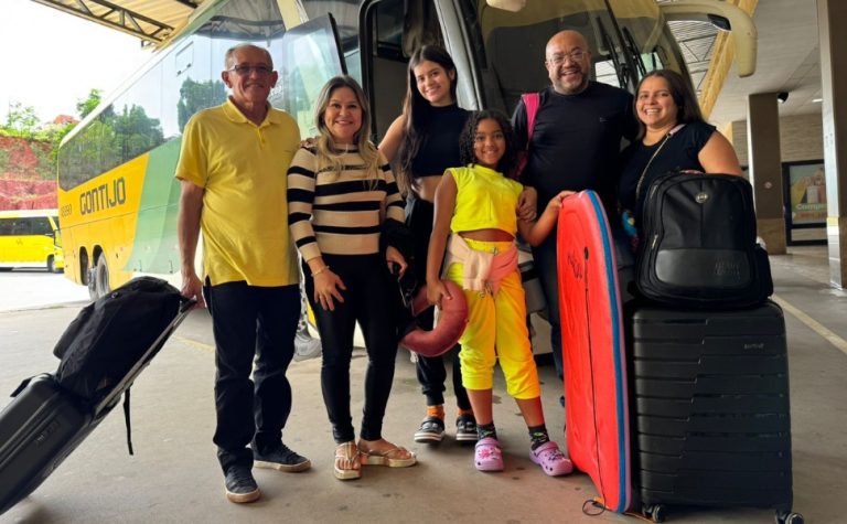 Mais de mil ônibus com turistas chegam a Guarapari