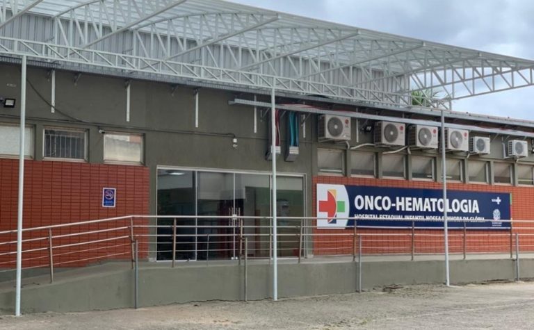 Menino de 9 anos é esfaqueado por irmão de cinco durante briga por celular no ES