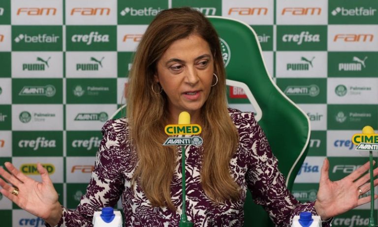 Leila critica pré-temporada nos EUA: ‘Só serve pra dirigente passear na Disney’