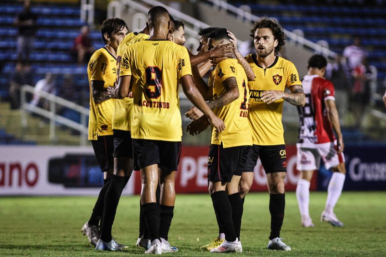Sport e Náutico fazem bonito e vencem na estreia no Nordestão
